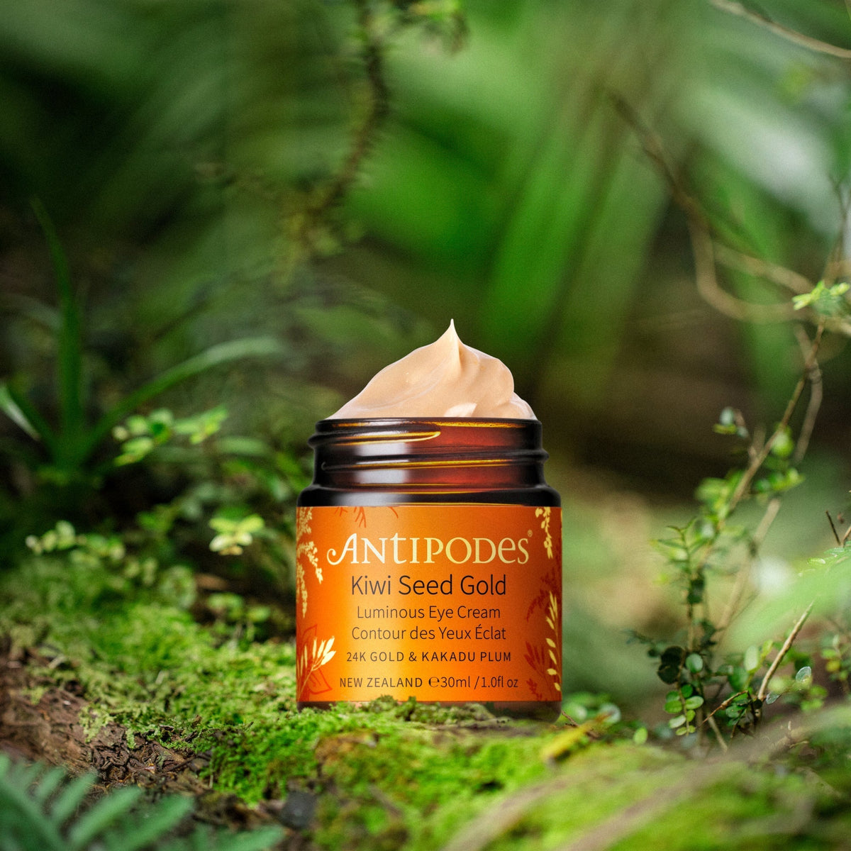 Luminous Eye Cream - Antipodes Brightening Under Eye Cream with 24K Gold Flakes & Kiwi Seed Oil 30ml Antipodes
